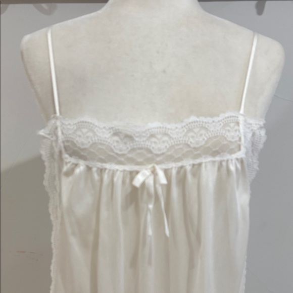 Vintage White Chemise - Picture 2 of 7